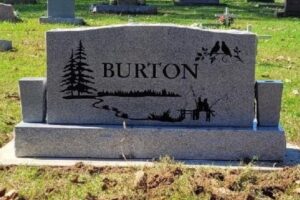 West Plains Monument