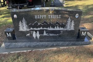 Moss, David and Doris 2 West Plains Monument