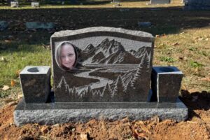 Bristow, Angie 2 West Plains Monument