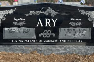 Ary, Carolyn and Timothy 1 West Plains Monument