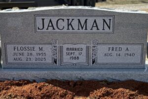 Jackman, Flossie and Fred - Front West Plains Monument